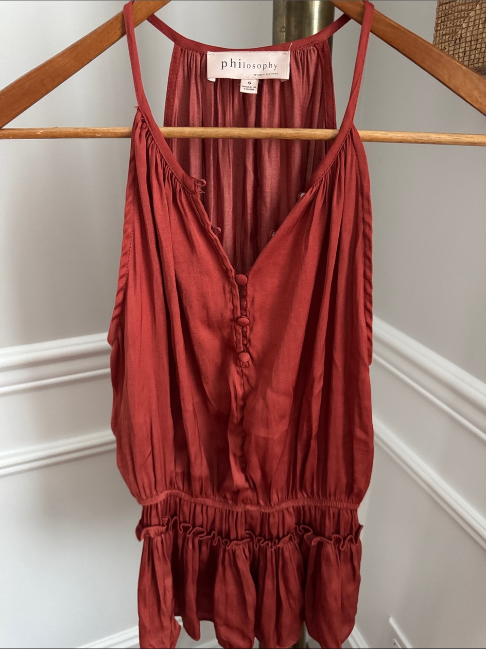Philosophy Rust Red Sleeveless V-Neck Ruffle Hem Top
